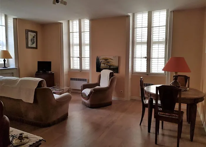 アパート : T2 Calme, Animaux Admis, Balcon - Fr-1-555-83 エクスレバン